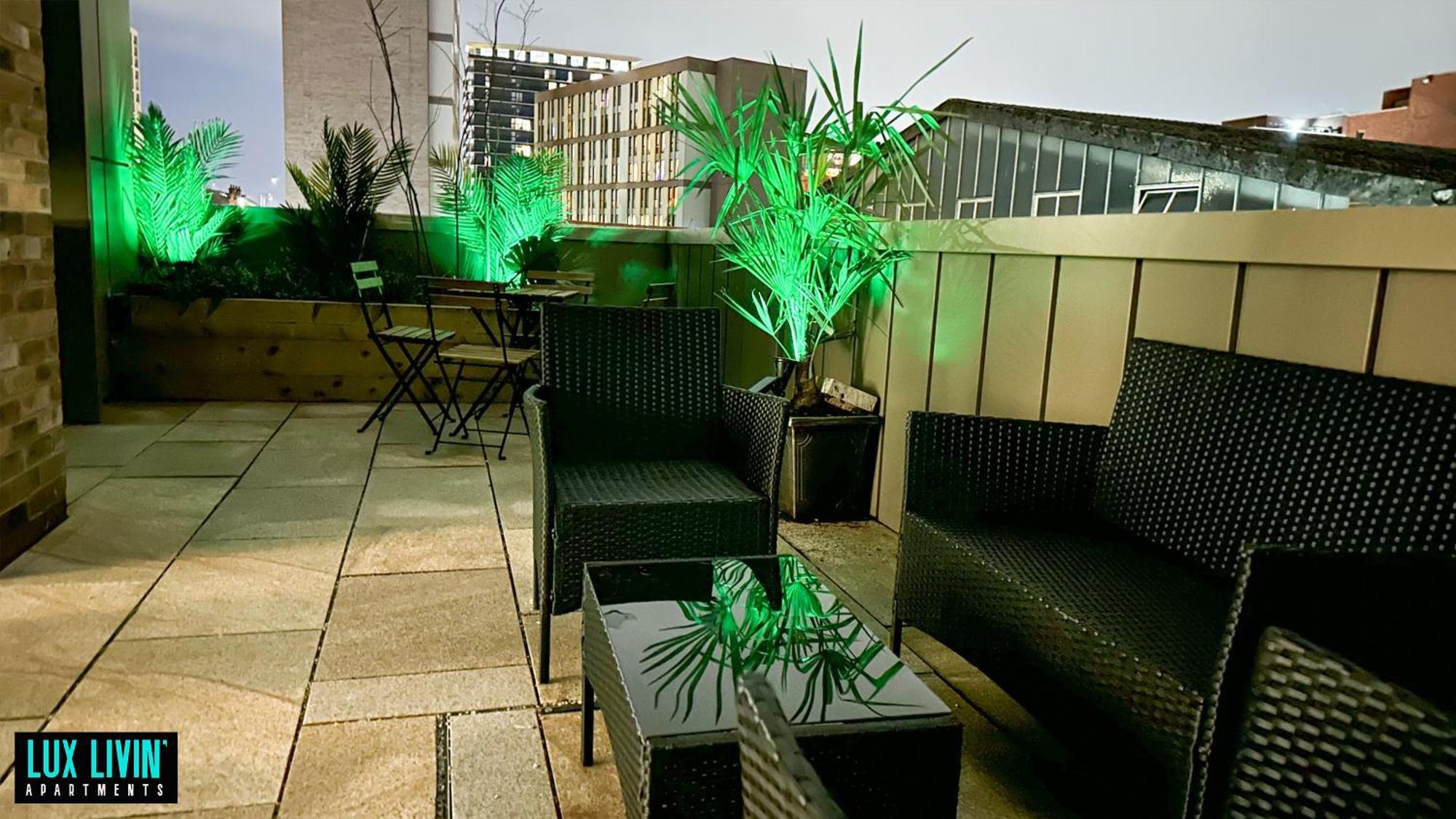 Lux Livin' Apartments - Luxury 2 Bed Apartment With Sky Garden Manchester Rom bilde